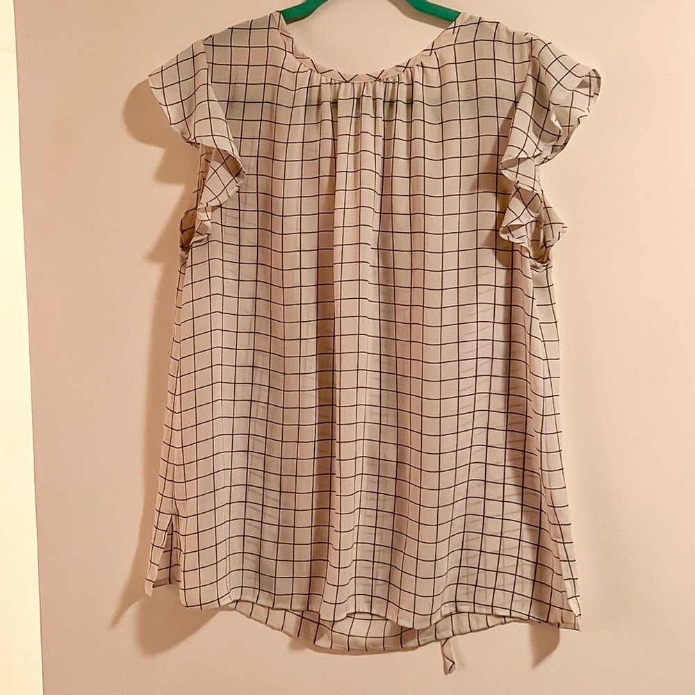 Black and white LOFT blouse. NWOT.
